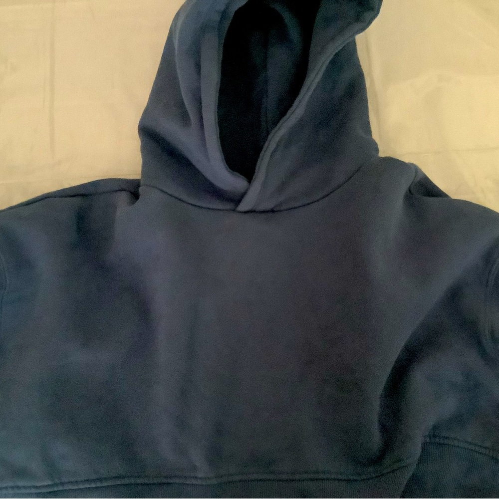 Blue Large kids cropped sweatshirt from Forever 21.